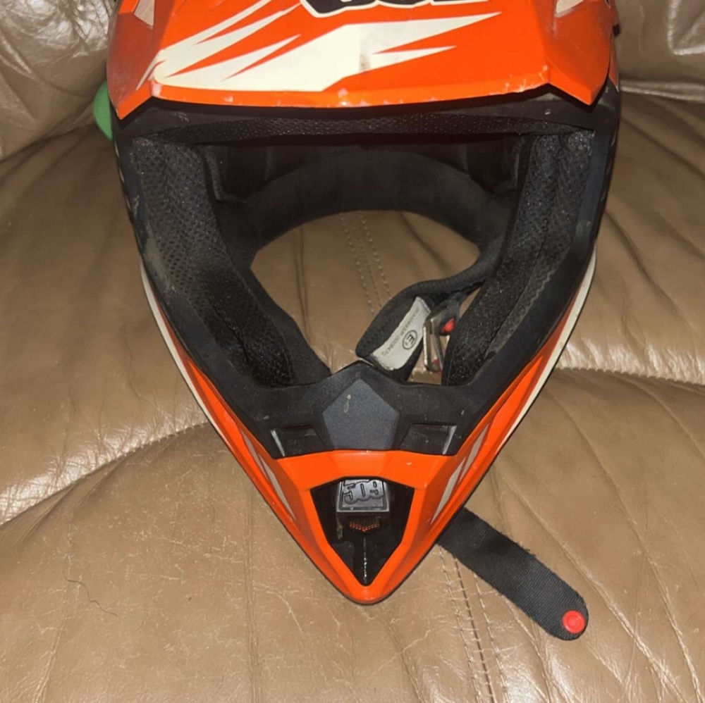 509 Helmet - Picture 3 of 3
